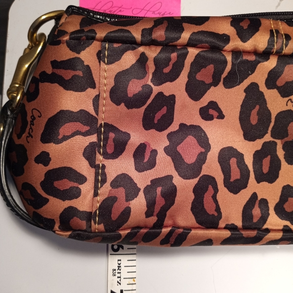 Cheetah print Coach Handbag - Picture 3 of 6